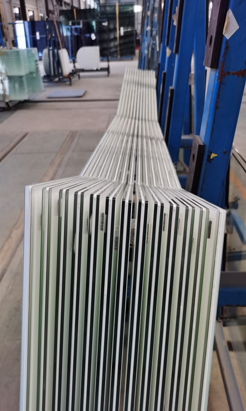 China Porcelain White PVB Low Iron Laminated Glass Panels - Image 4