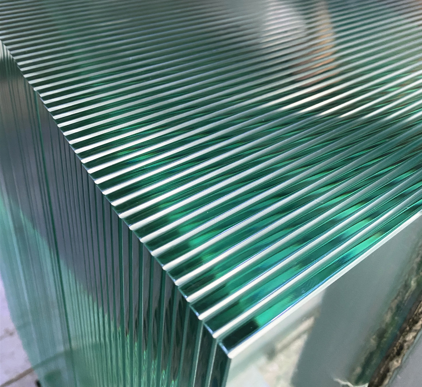 Tempered glass for Smoking and Bus Station Shelter - Image 4