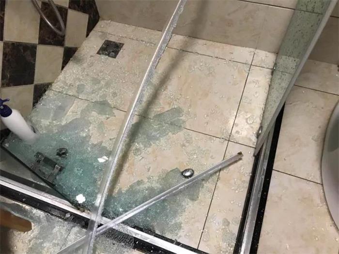 What causes glass shower doors to explodeEliterglass
